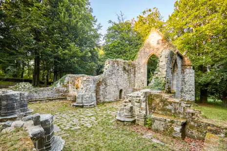 notre dame du burgo a grand champ