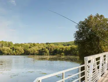 pecheur lac de brandivy