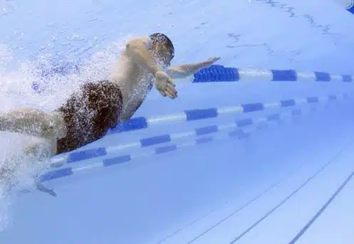 nageur piscine presqu ile